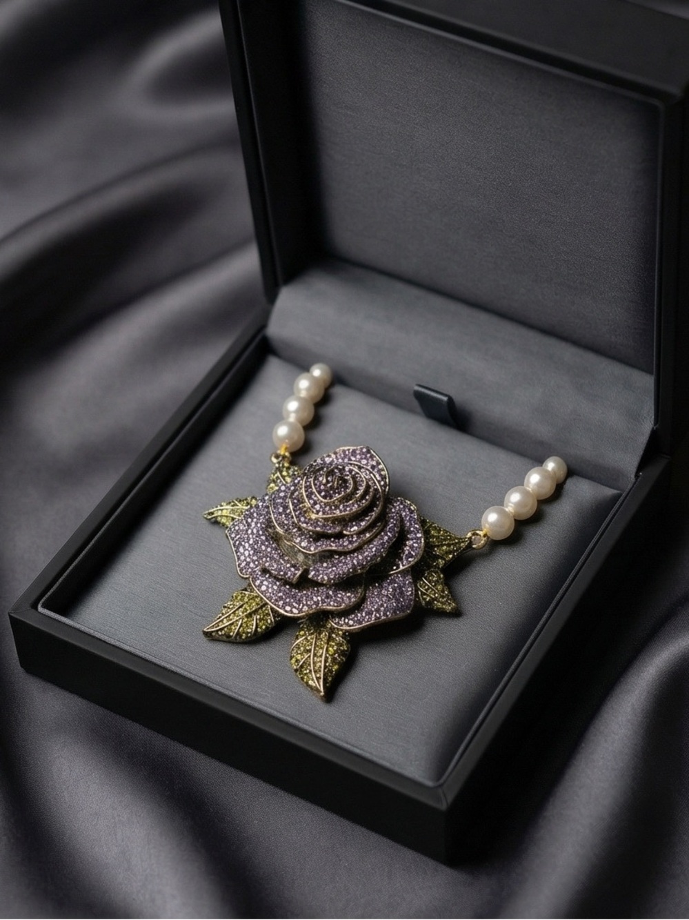Heidi Daus Lavender Rose Pearl Necklace with Green Leaves - Picture 4 of 4